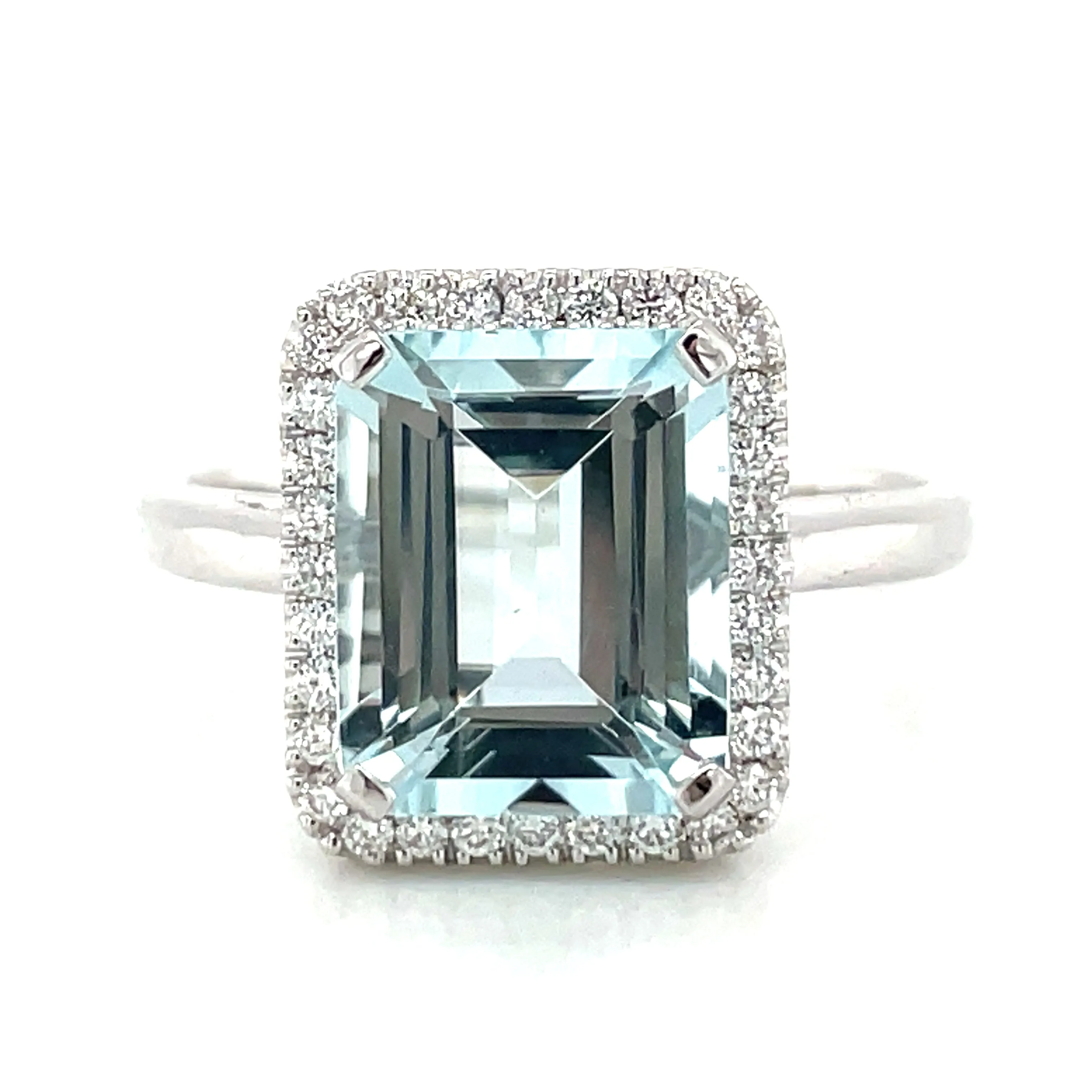 18ct White Gold 2.90ct Emerald Cut Aquamarine & Diamond Ring