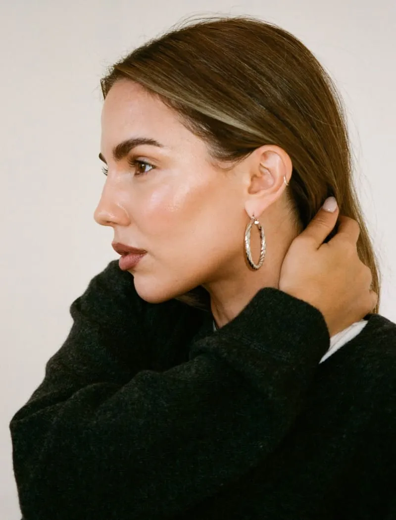 Cher Hoops | Silver