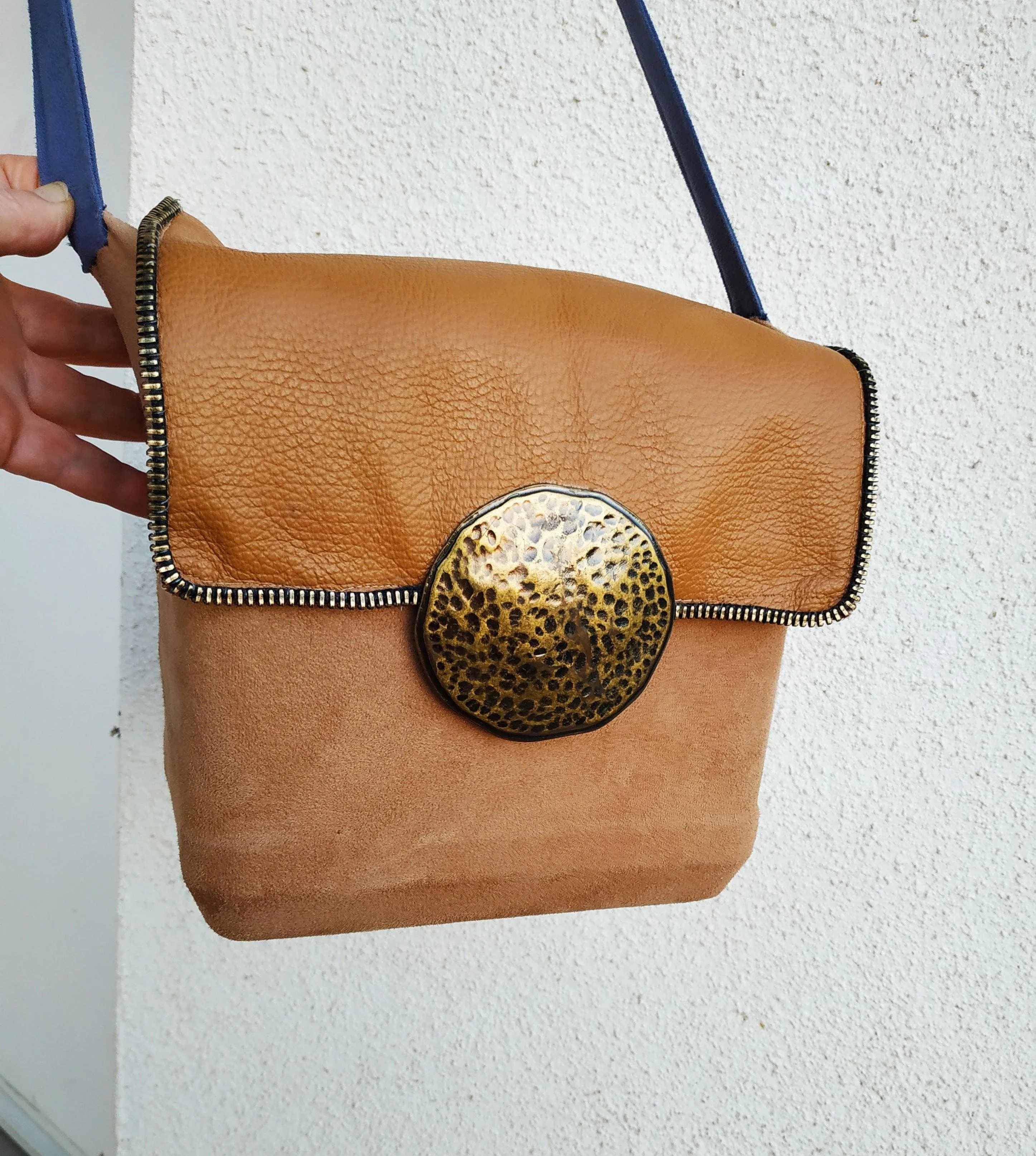Cube-bag made of artificial suede, tapestry and leather