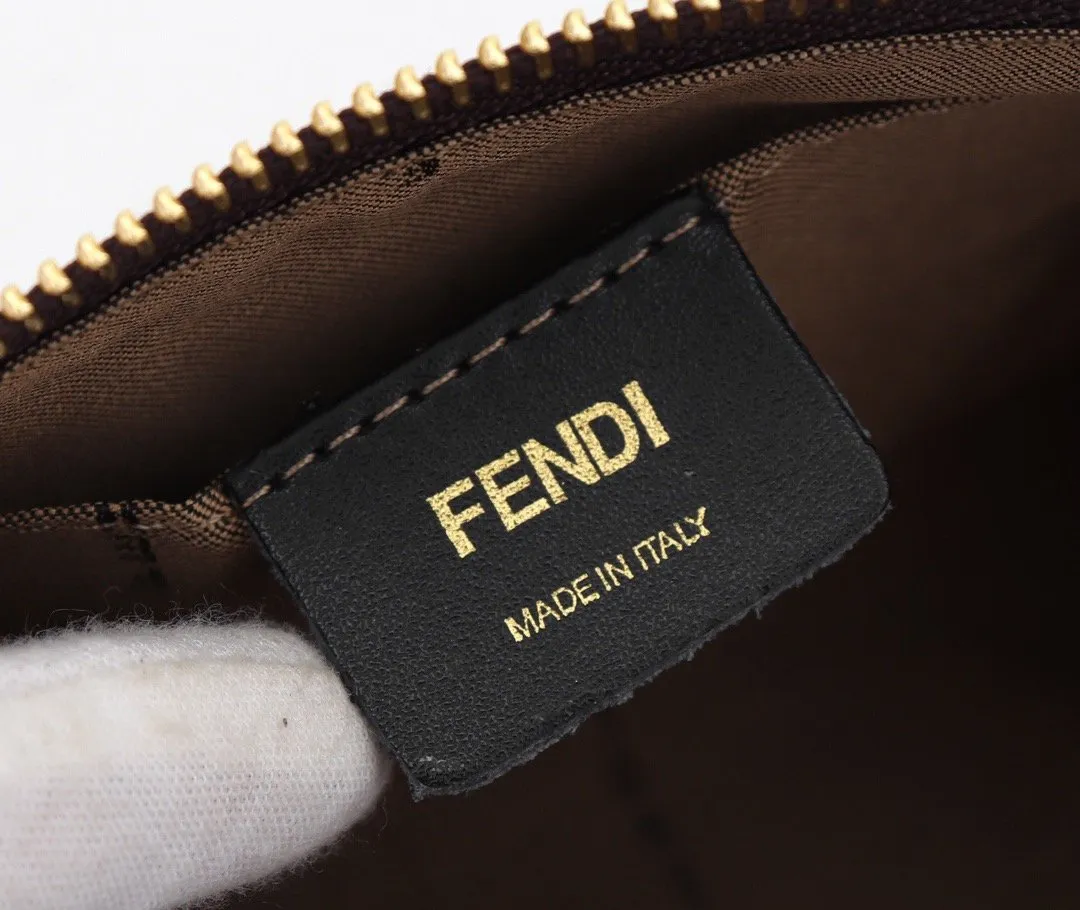 EN   Designer bags by Fendi 101