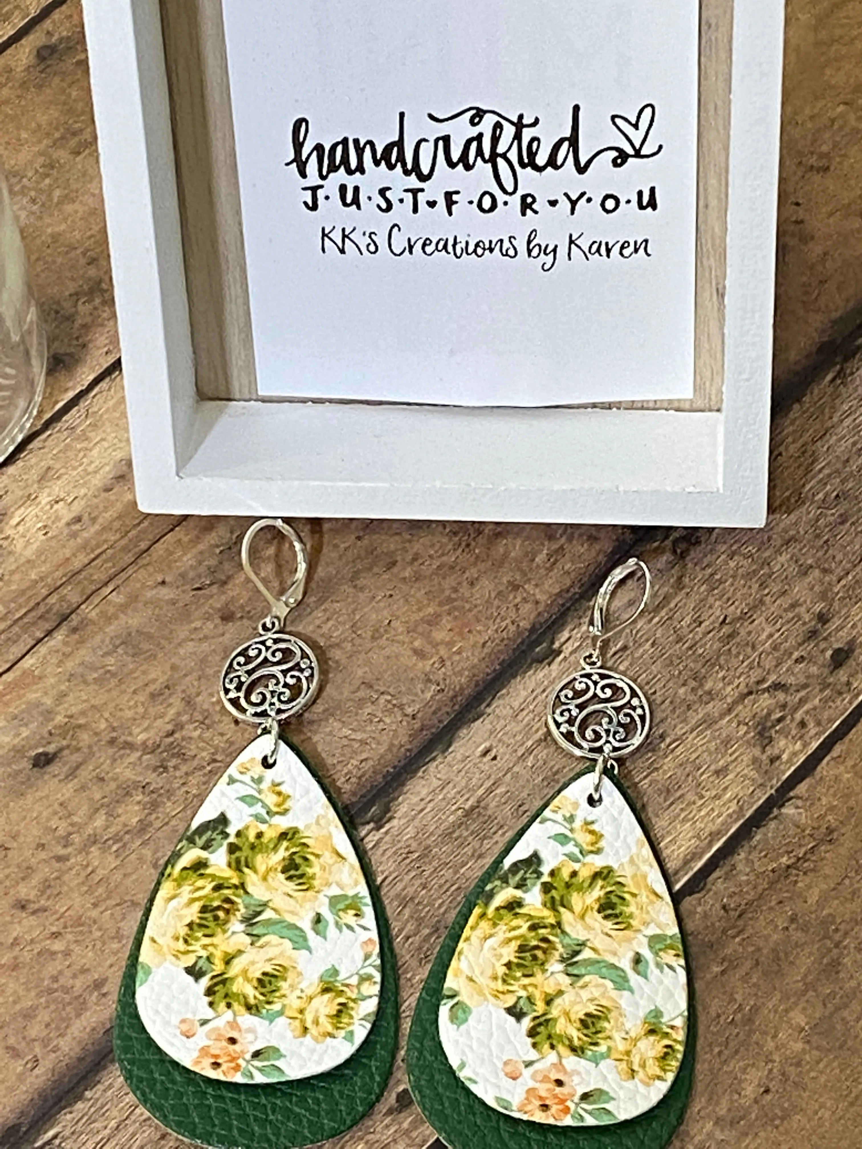 FAUX Leather Floral Earrings (EA0069)