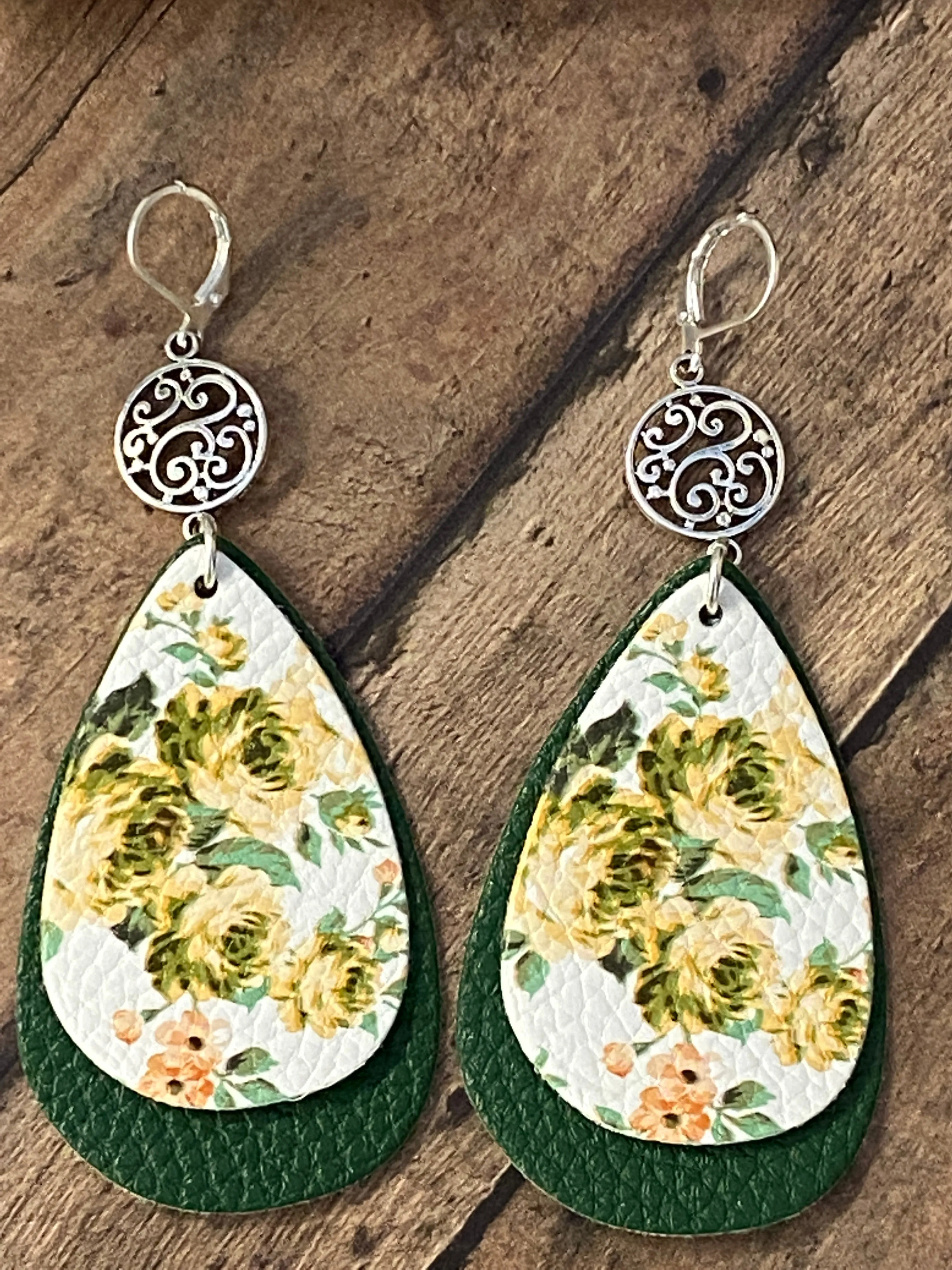 FAUX Leather Floral Earrings (EA0069)