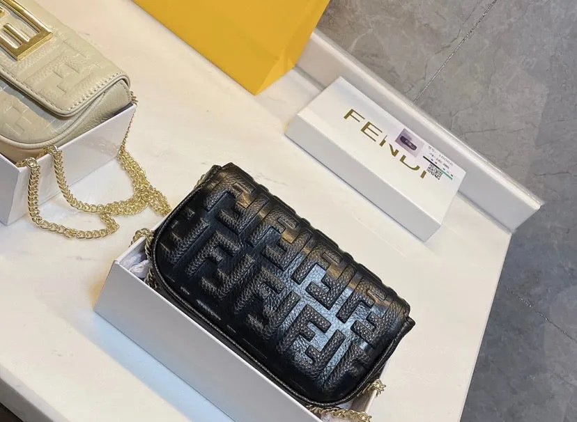 Fendi new 2021 Trendy ladies Handbag
