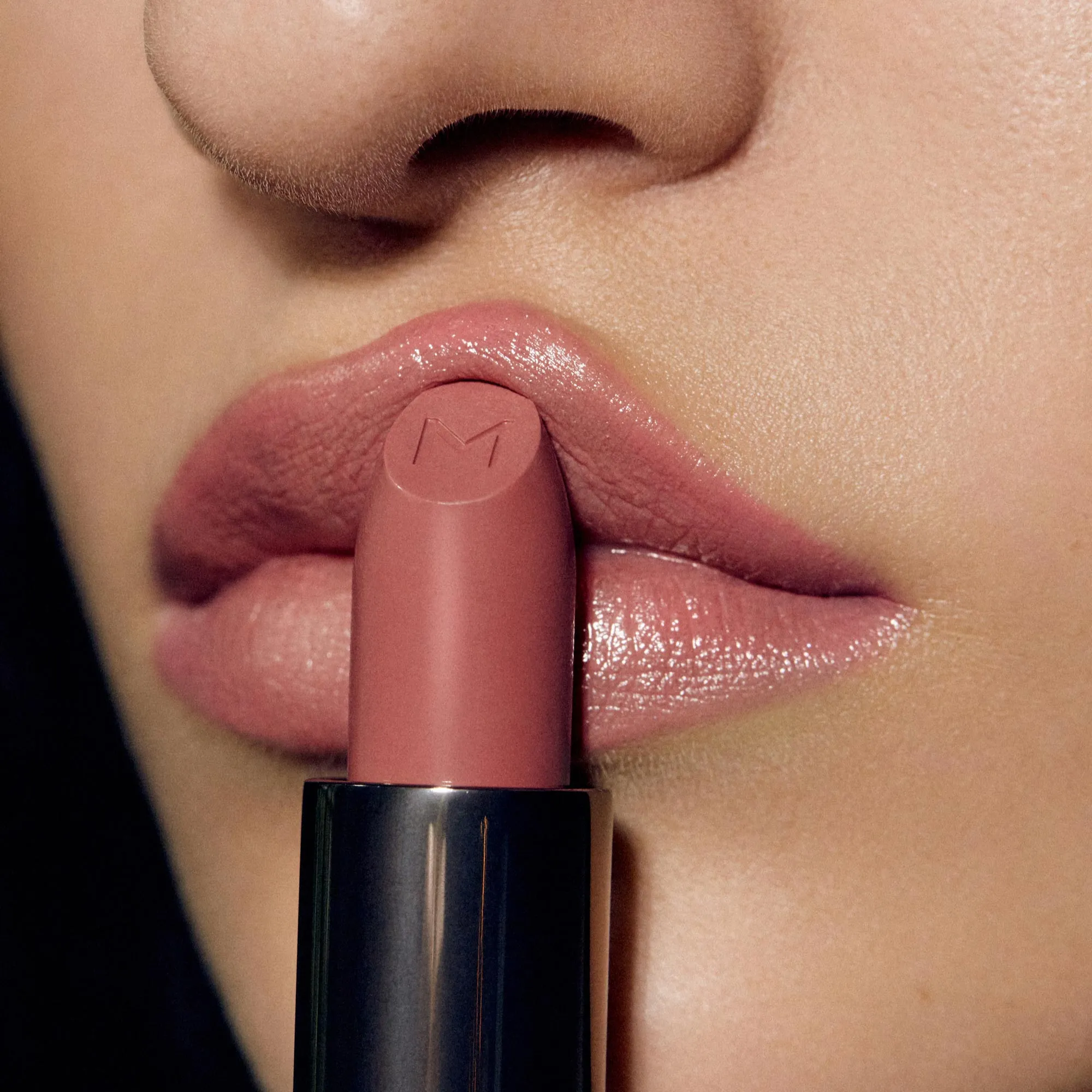 MADARA DAZZLE NIGHTS Satin Shine Lipstick, #501 FLATTERY 3.8g