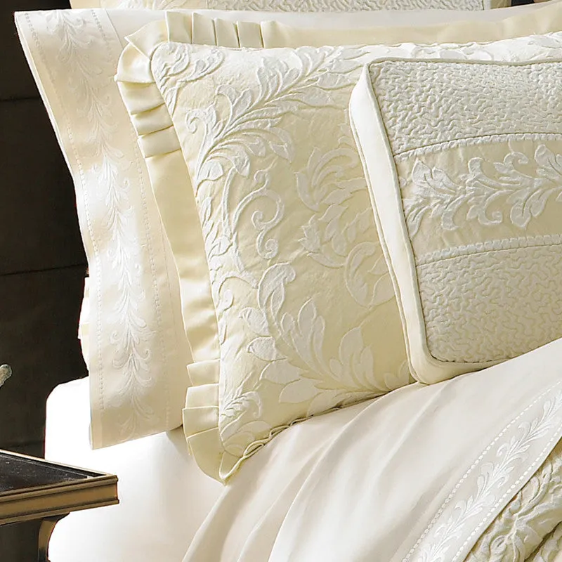 Marquis Comforter Set
