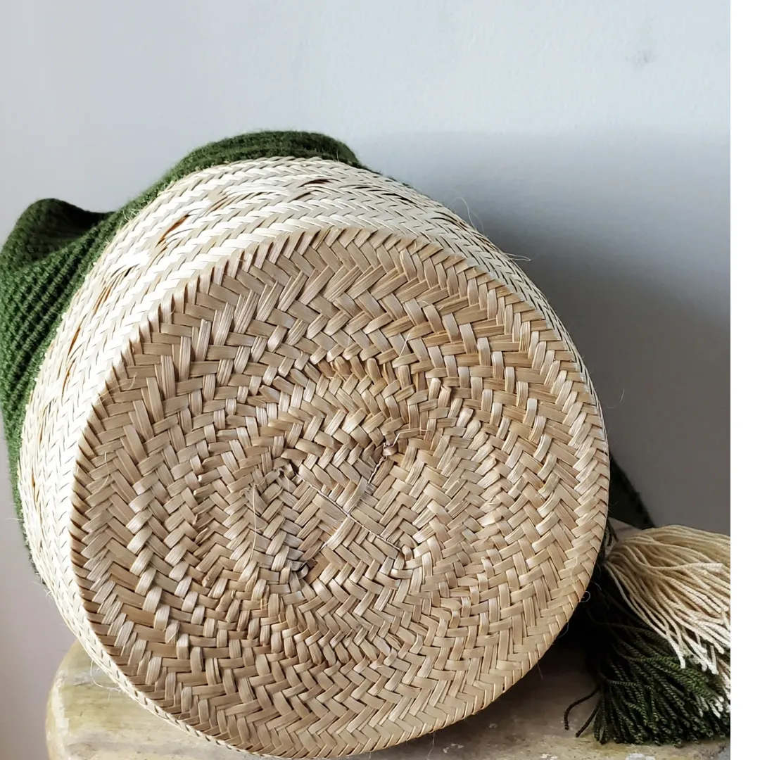 Mochila with Palm Base and inside linen and pockets