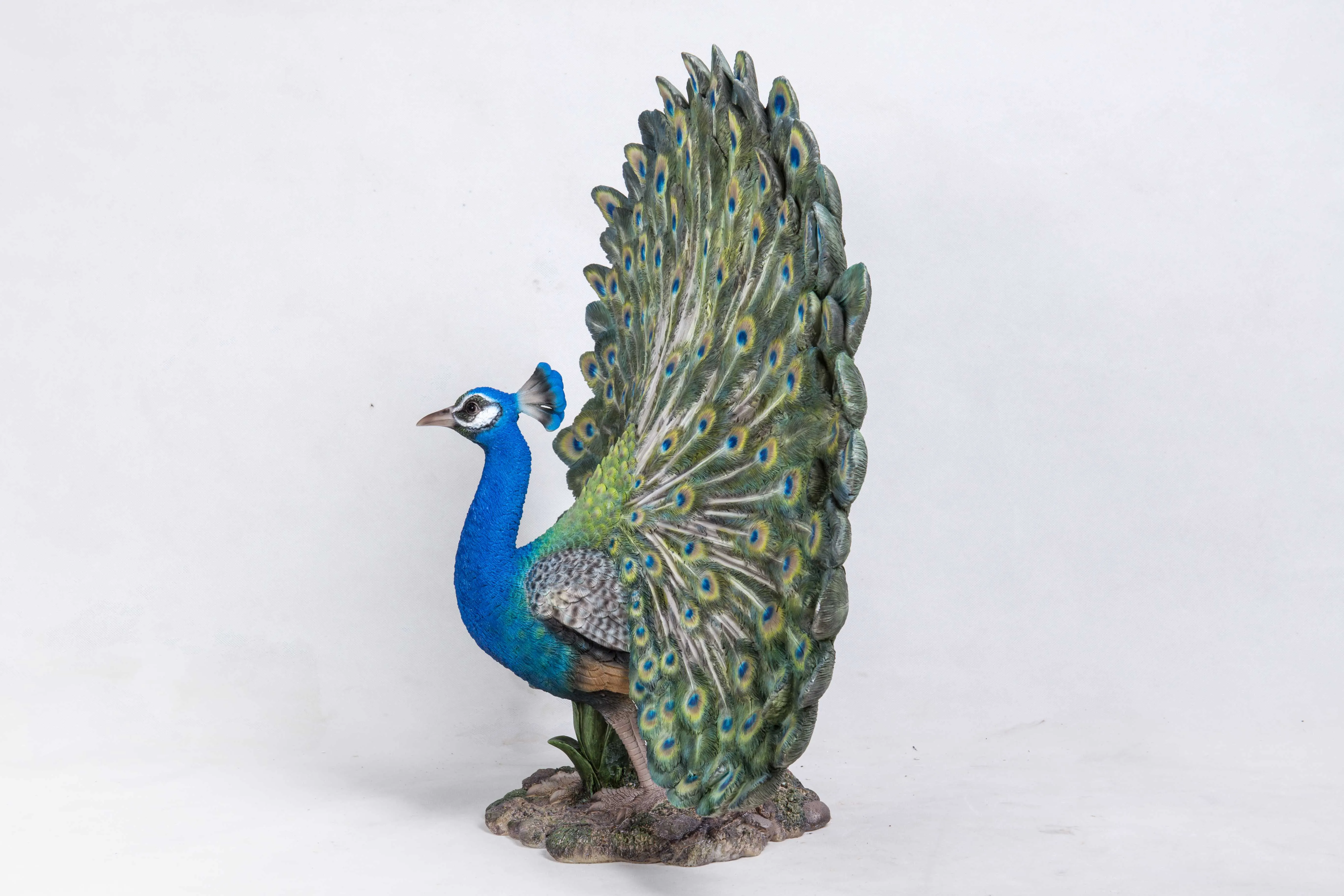 Peacock Statue