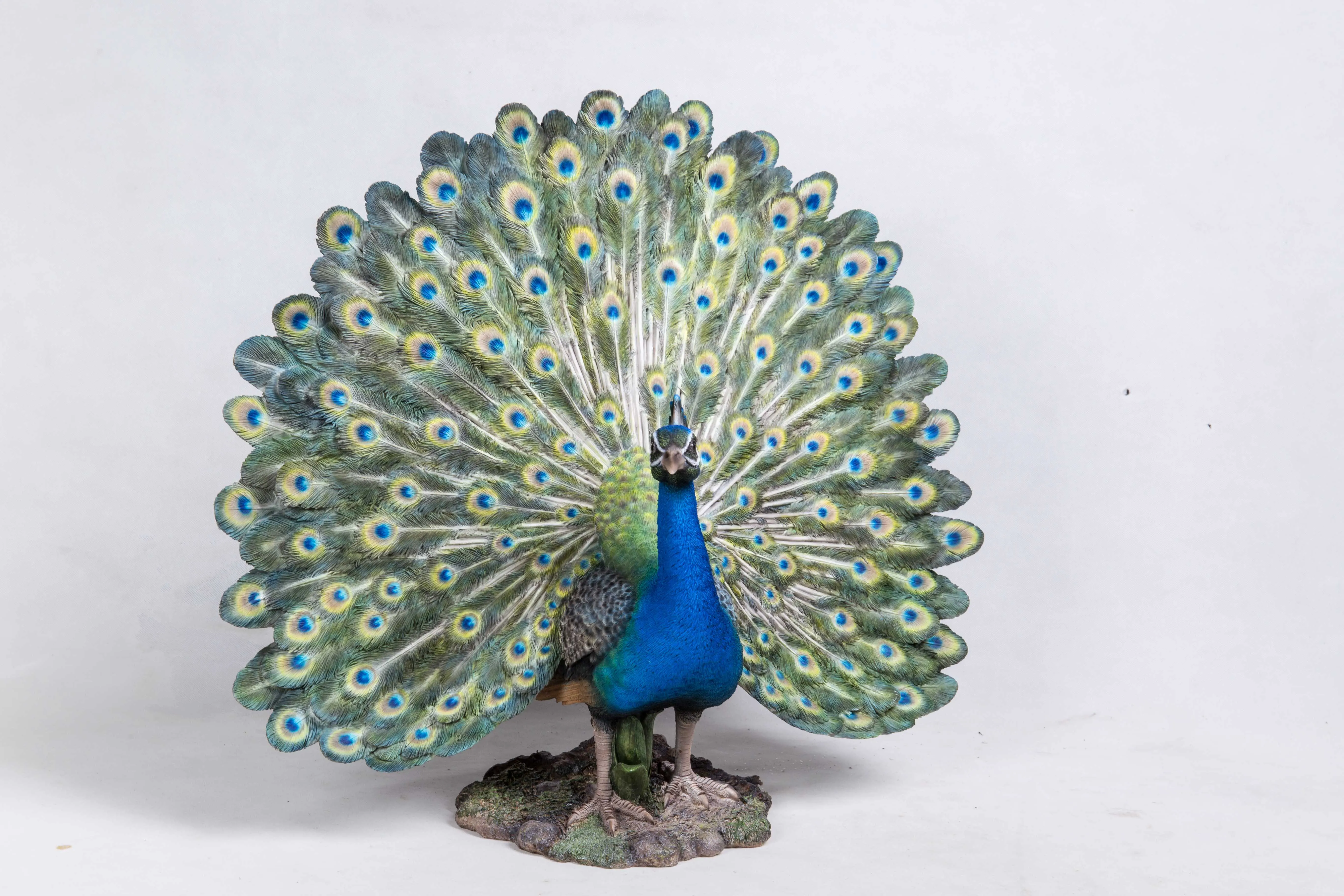 Peacock Statue