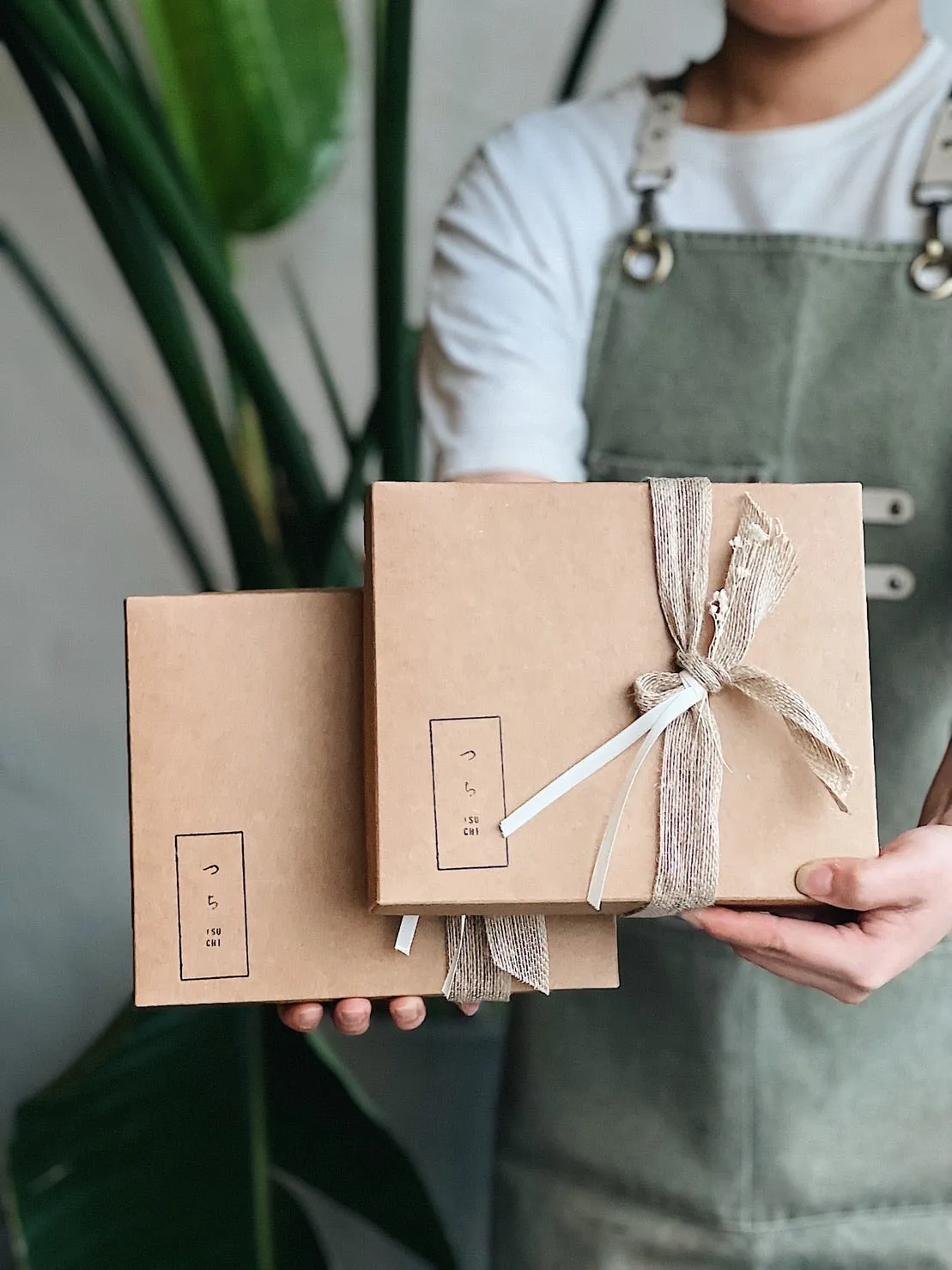 Tsuchi Gift Box
